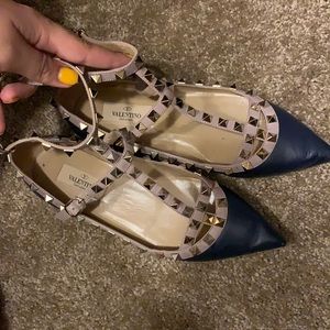 Valentino Rockstud flat sandals
